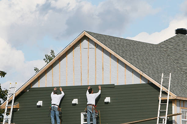 Professional Emergency Siding Repair technician working in Fort Meade, MD